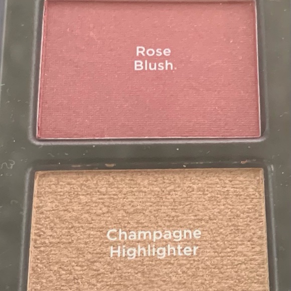 ✨HOST PICK✨ Ulta Beauty 69pc makeup set - Picture 5 of 7